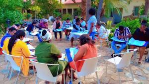 71BF49C3-3F07-4363-AA01-C700587B7D69