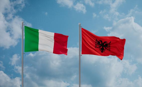 Italien & Albanien Flagge