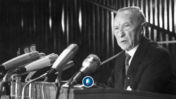 CDU-Bundesparteitag am 14.-17. März 1964 in Hannover. Konrad Adenauer am Rednerpult.