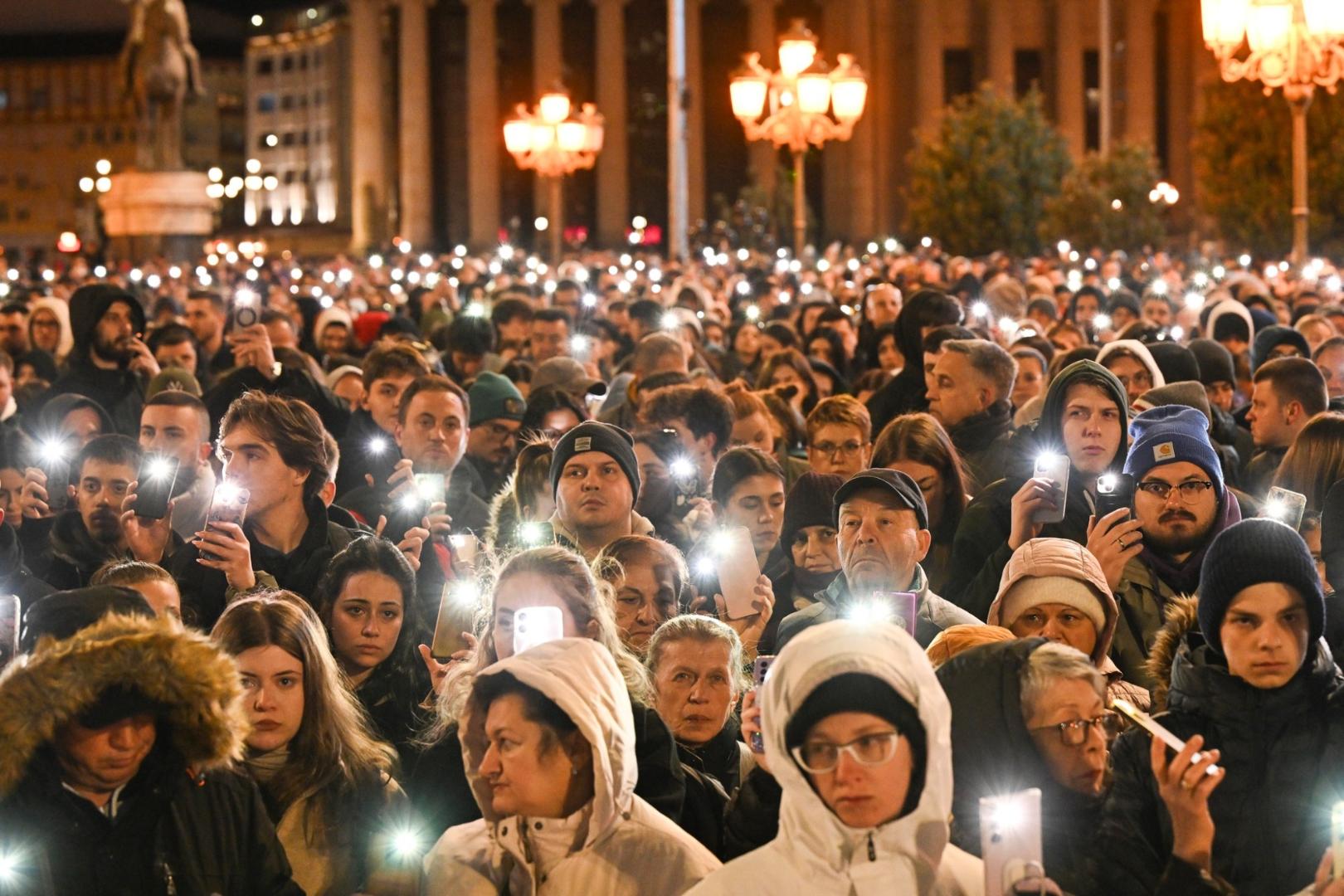 Demonstranten fordern Gerechtigkeit für Brand in Nachtclub