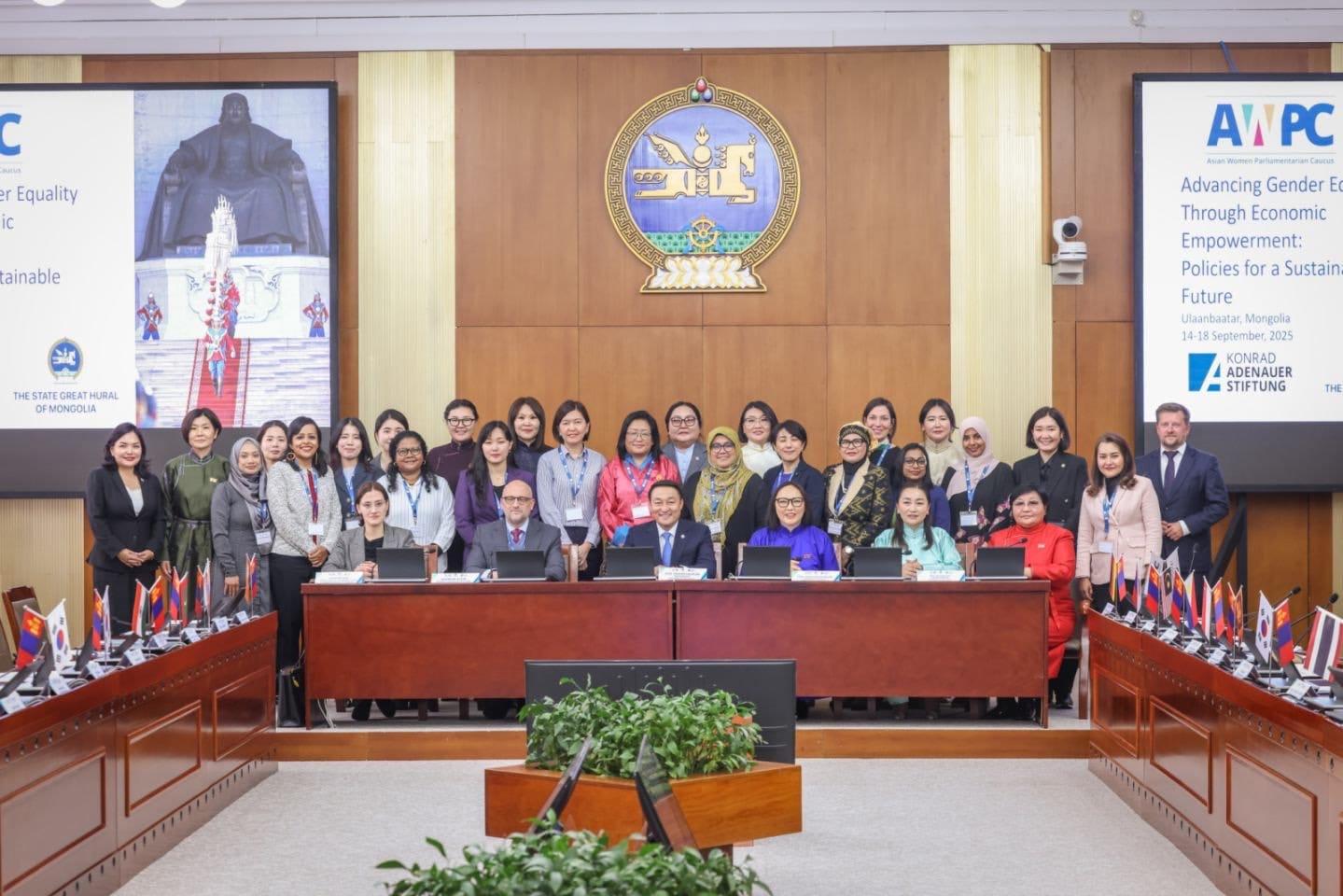 awpc inaugural group photo 1