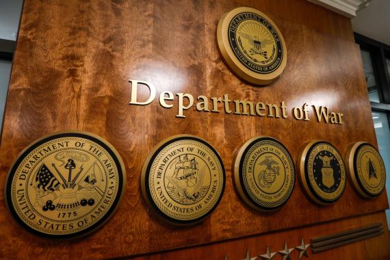 Schriftzug Deparment of War