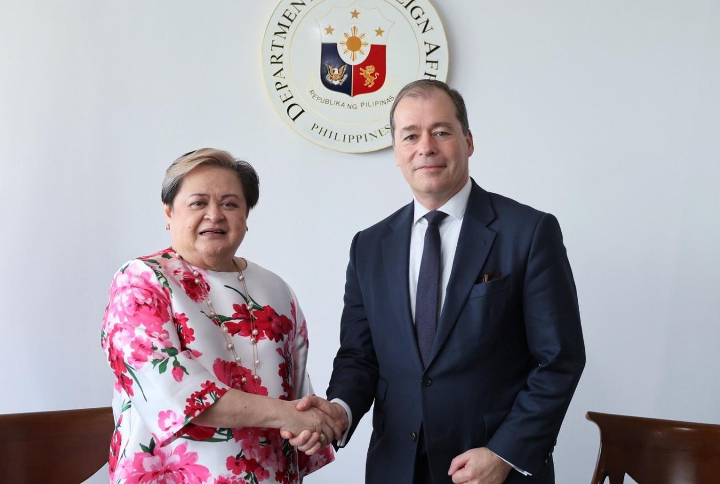 Dr. Mark Speich, Secretary General of Konrad-Adenauer-Stiftung, meets Secretary of Foreign Affairs Ma. Theresa P. Lazaro.