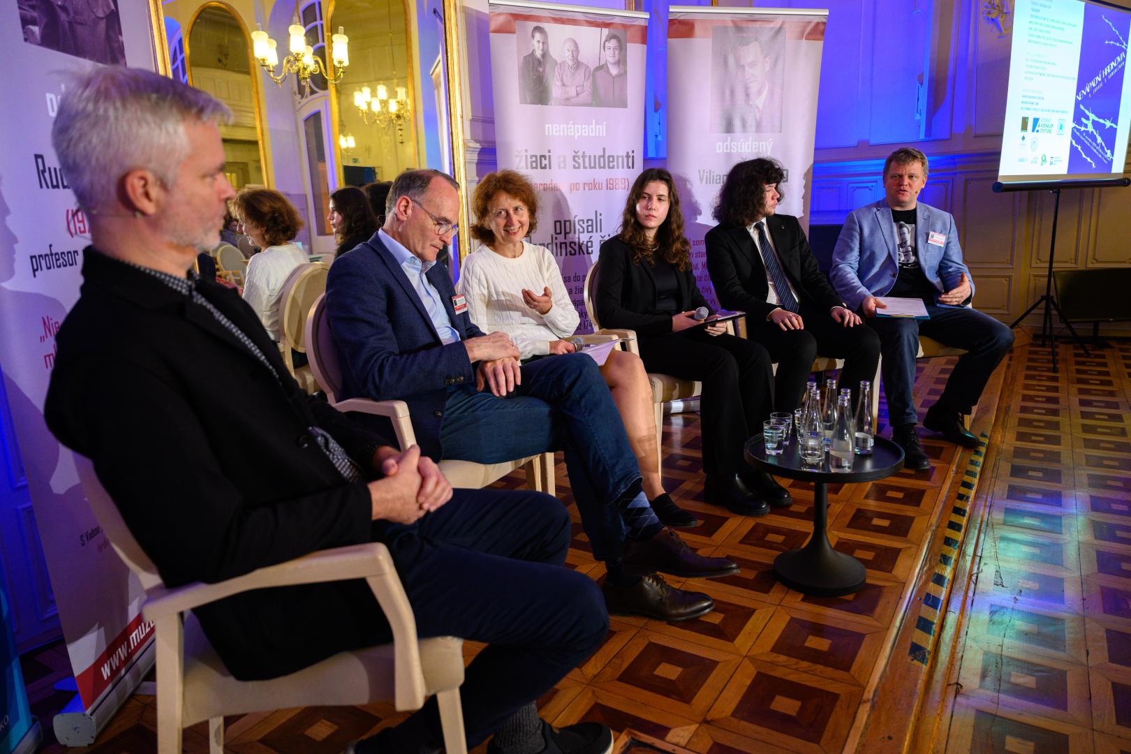 Konferenz Unauffälige Helden