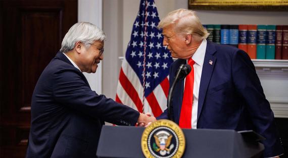 United States: President Donald Trump announces a $100 billion U.S. investment by Taiwan Semiconductor Manufacturing Company (TSMC) alongside TSMC CEO C. C. Wei (left) in the Roosevelt Room of the White House on March 3, 2025, in Washington, D.C. TSMC is the leading manufacturer of high end semiconductor chips in the world.