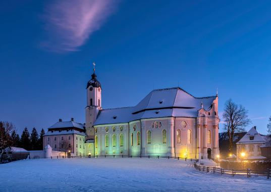 Kirche im Schnee