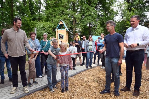 Eröffnung eines Spielplatzes in Dorsten