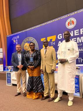 01 AUB Summit panel group