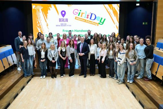 23.04.2026 Girls Day f-22_web