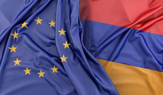 Flagge von Armenien und der EU