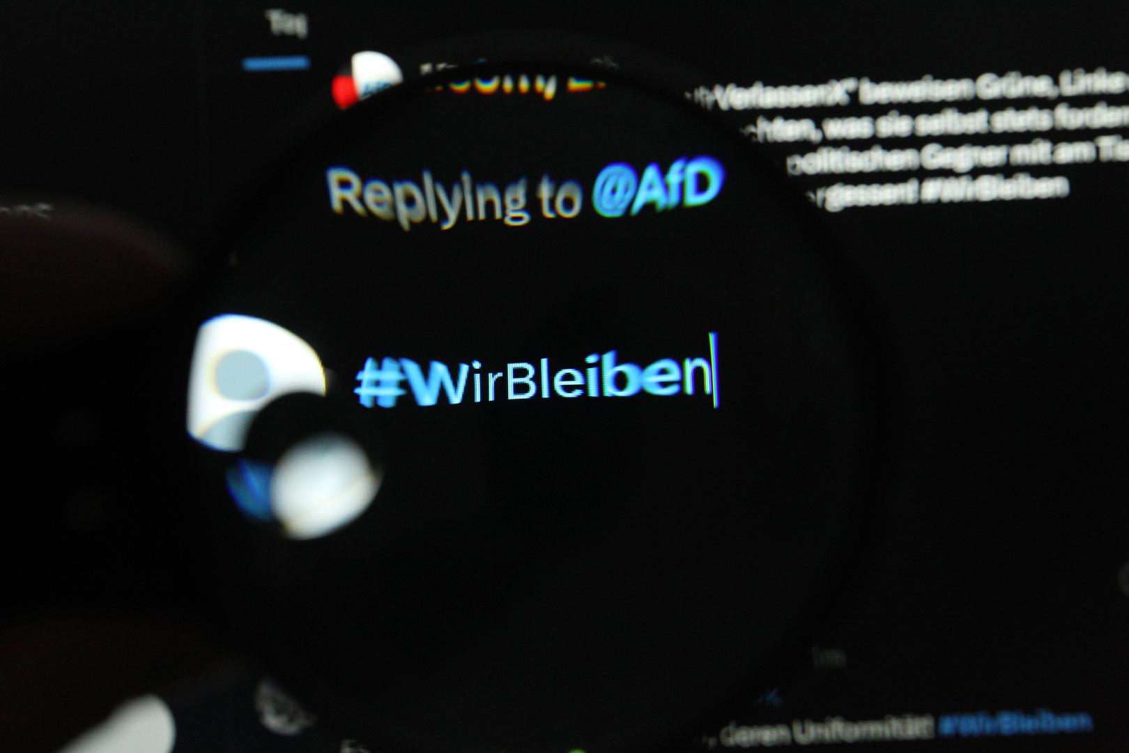 X W Twitter SocialMedia