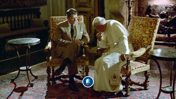 US-Präsident Ronald Reagan und Papst Johannes Paul II. am 10. September 1987 im Vizcaya Museum and Gardens in Miami (Florida).