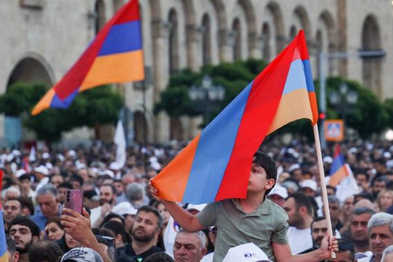 Menschen in Armenien auf der Straße