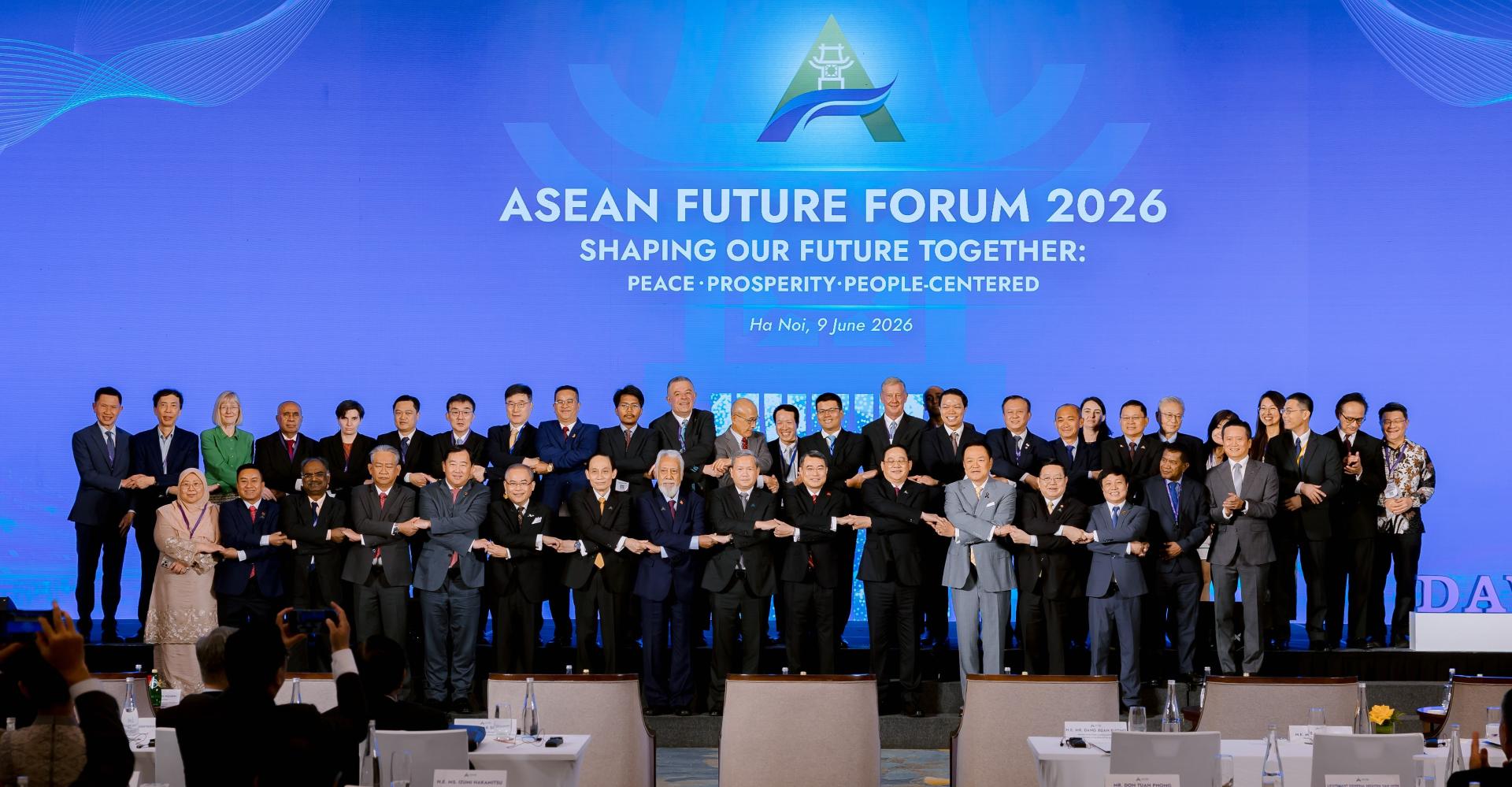 Panelist Group 2 cropped