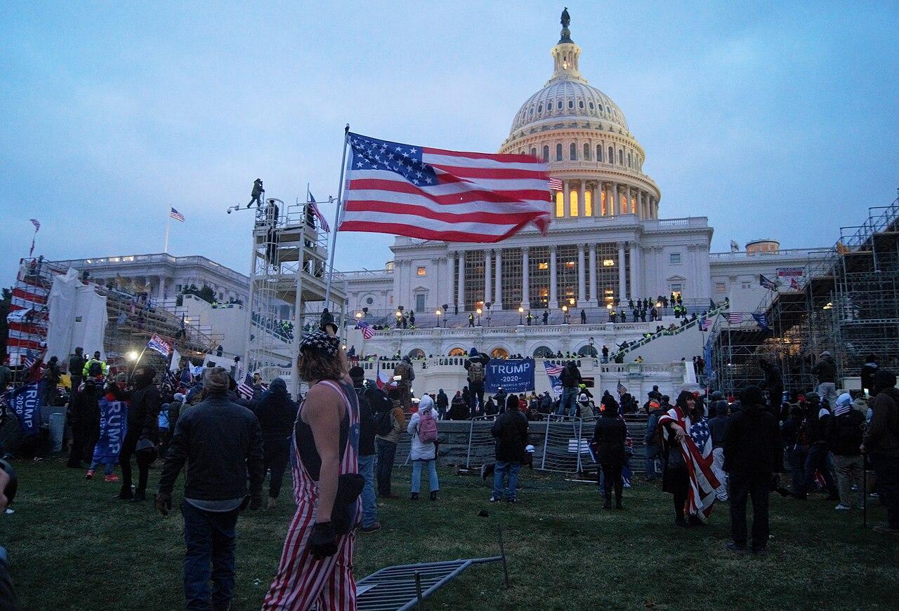 Unterstützer Donald Trumps beim Sturm auf das Kapitol in Washington, D.C. am 6. Januar 2021.