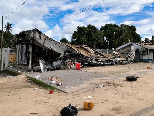 Torched_building_in_Palma_VOA