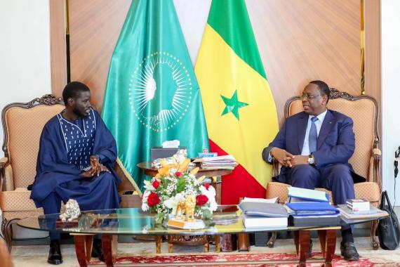Senegalese President Sall receives his newly elected successor, Faye DAKAR
