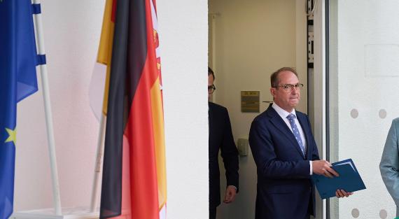 Innenminister Alexander Dobrindt (CSU) bei der Eröffnung der Aussengrenzeinrichtung des Landes Brandenburg am BER-Flughafen, am 12.06.2026.