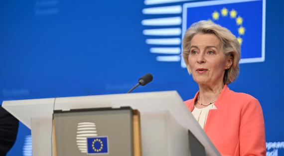 Die Präsidentin der Europäischen Kommission, Ursula von der Leyen (im Bild), der Präsident des Europäischen Rates, Antonio Costa, sowie der Regierungschef der Republik Zypern und Präsident des EU-Rates, Nikos Hristodulidis, hielten am 19. Juni 2026 im Anschluss an den Gipfel der Staats- und Regierungschefs der Europäischen Union (EU) in Brüssel, Belgien, eine gemeinsame Pressekonferenz ab.