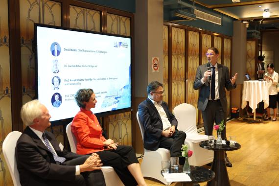2 Paneldiskussion!