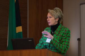 Erika de Wet, Co-Direktor of the Institute for International and Comperative Law in Africa at the University Pretoria, introduces in the South African Law system.