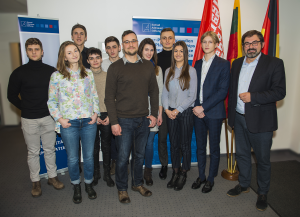 Gruppenfoto der Stipendiaten im Sur-Place Programm der Konrad-Adenauer-Stiftung Belarus.