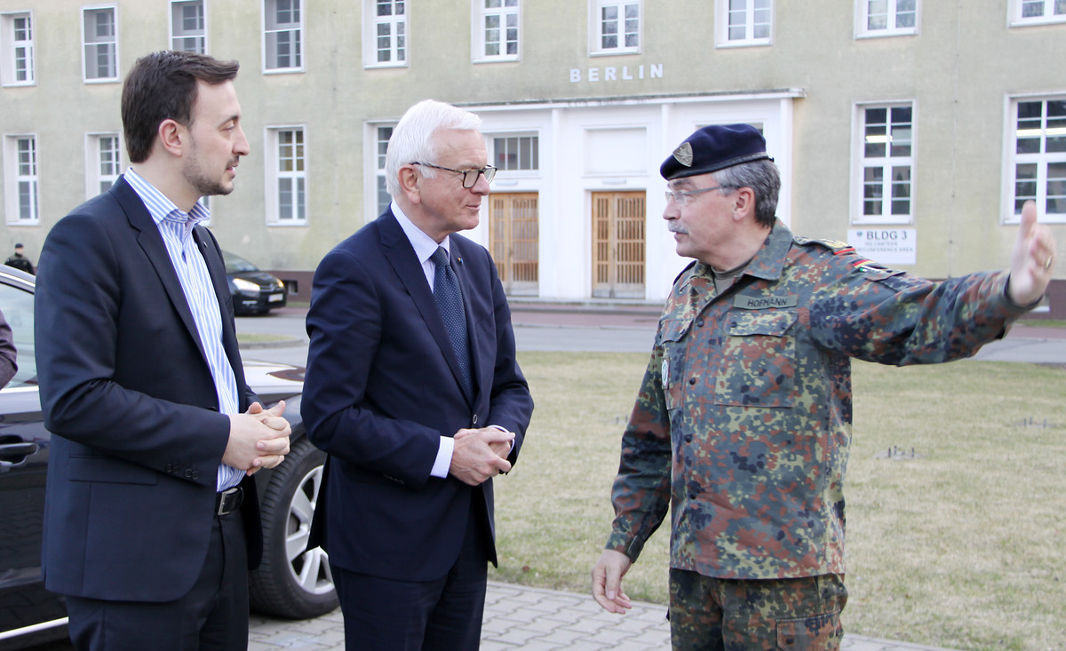 Hans-Gert Pöttering und Paul Zemiak in Stettin