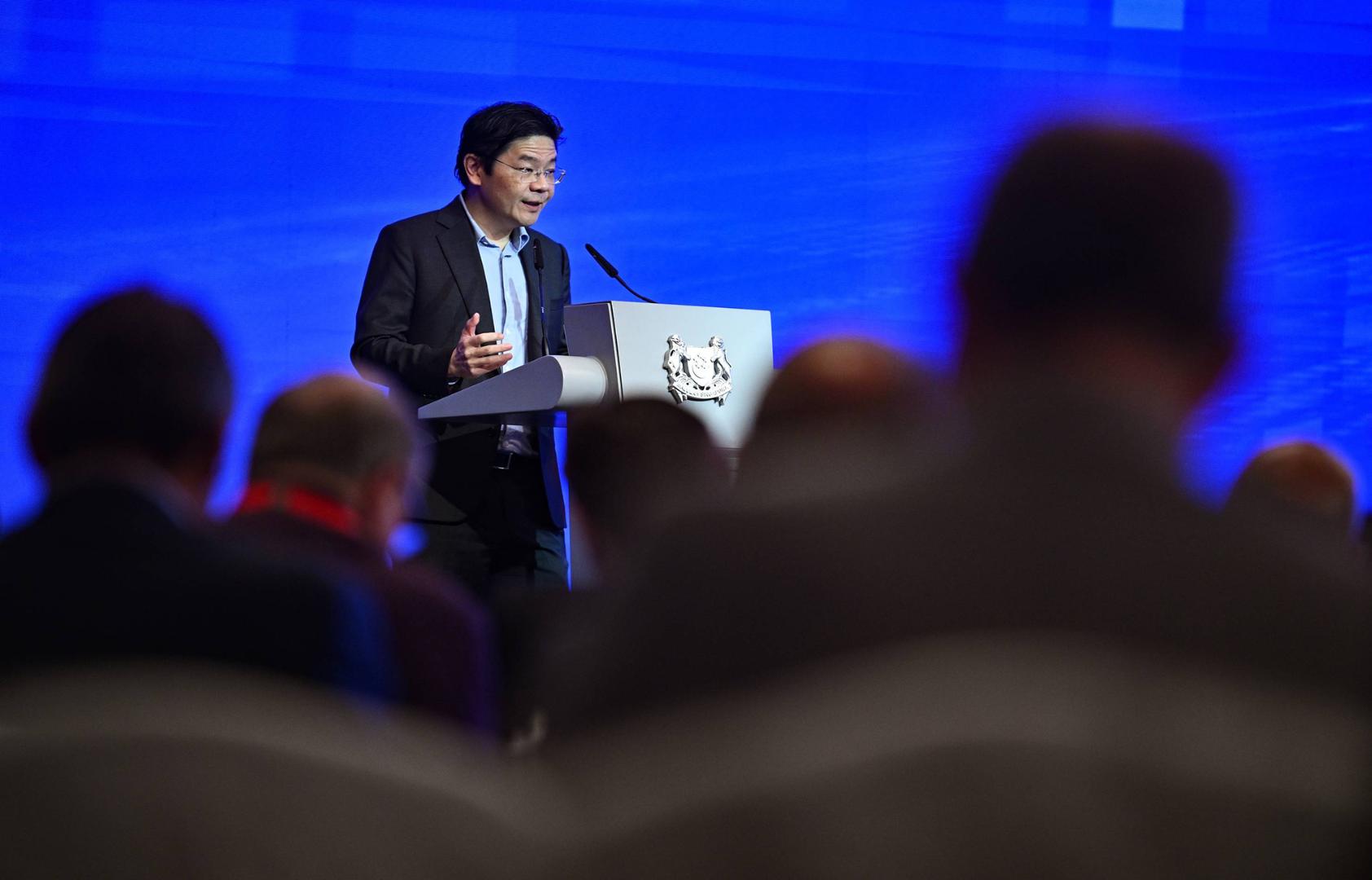 Lawrence Wong hält die Eröffnungsrede auf dem Singapore Defence Technology Summit (Tech Summit)